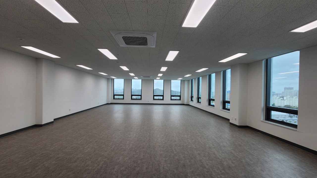 ✅빛고을대로 조망! 탁트인 코너 중대형 사무실 매매