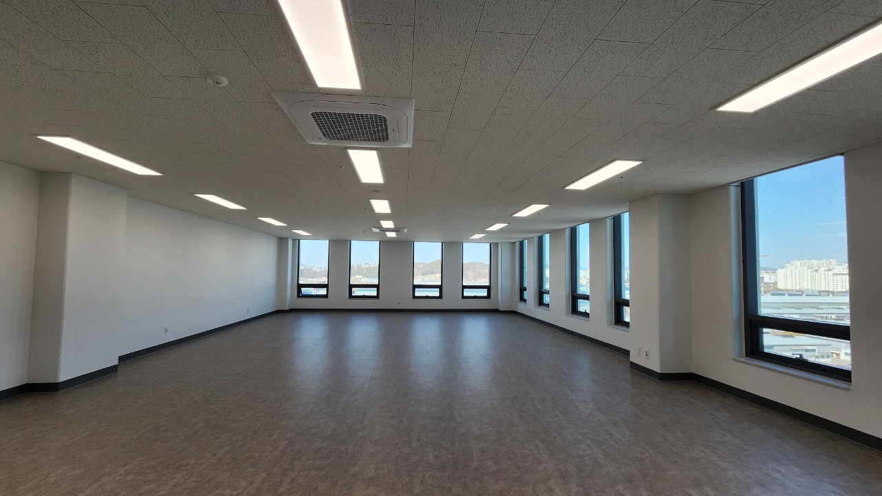 ★ 첨단지식산업센터 리채비즈타워 임대 ★