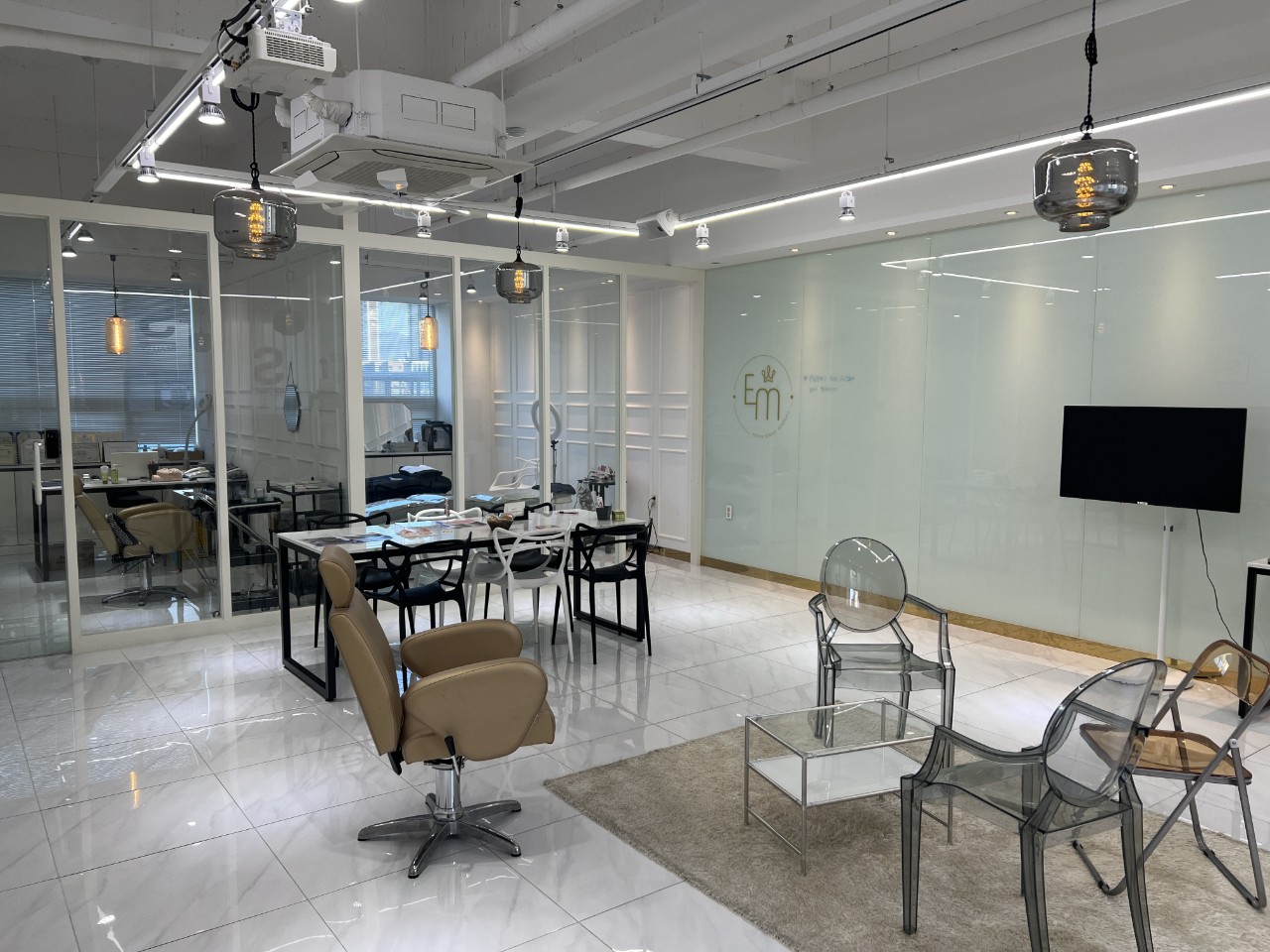 ✅수완지구 롯데아울렛 앞 상가  임대 전용 29평 2000 /125만원(관리비,부가세포함)